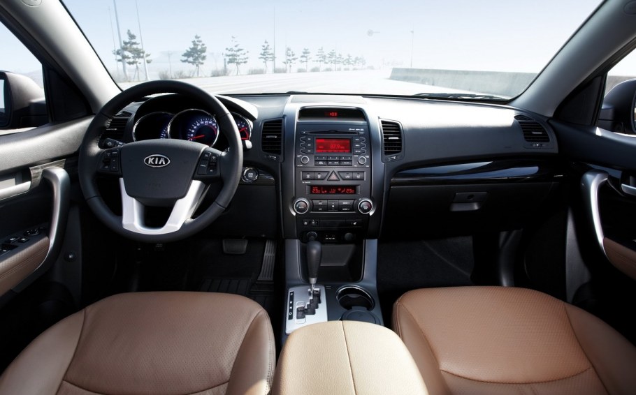 Kia Sorento 2010 салон