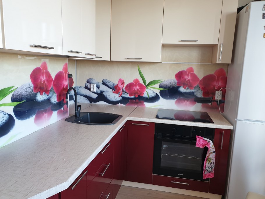 Стеклянный фартук