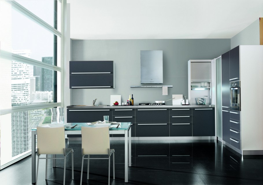 Кухня цвета антрацит