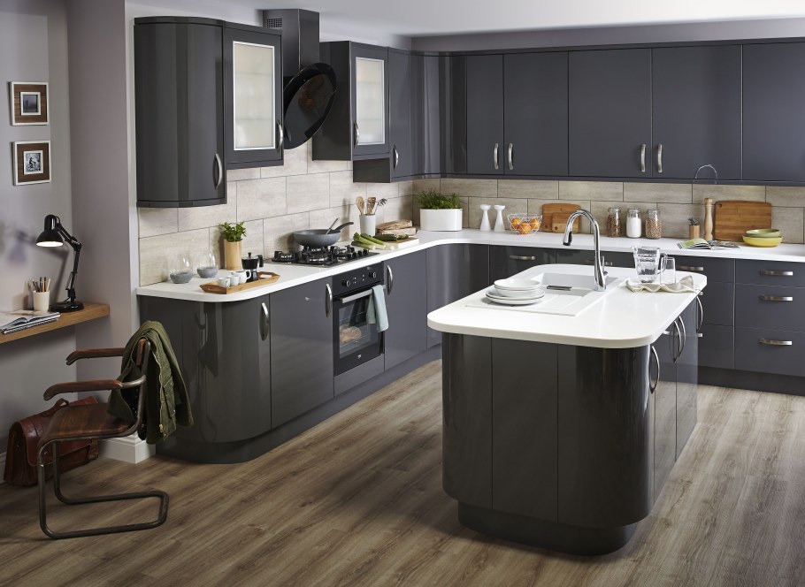 Кухня цвета антрацит