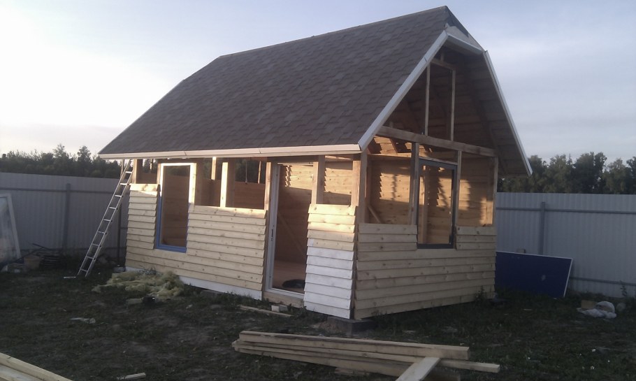 Строим дачу своими руками