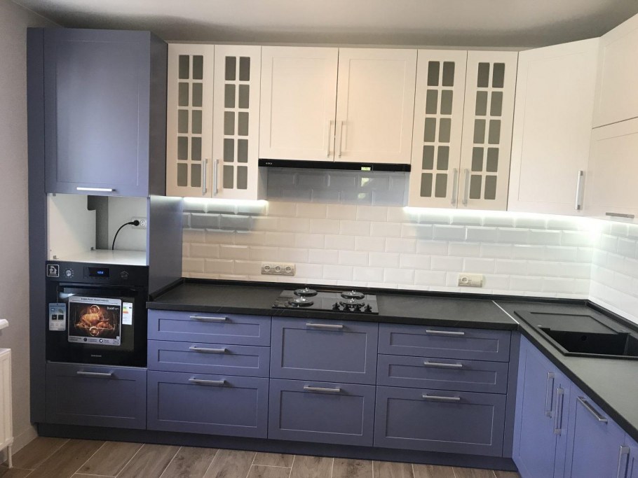 Кухни в стиле Скандинавия синий