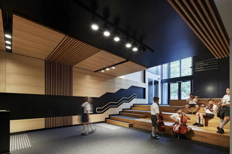 Интерьер общественного пространства