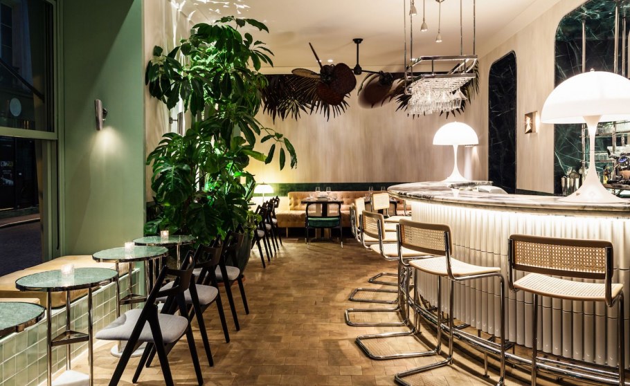 Парижский стиль в интерьере кафе