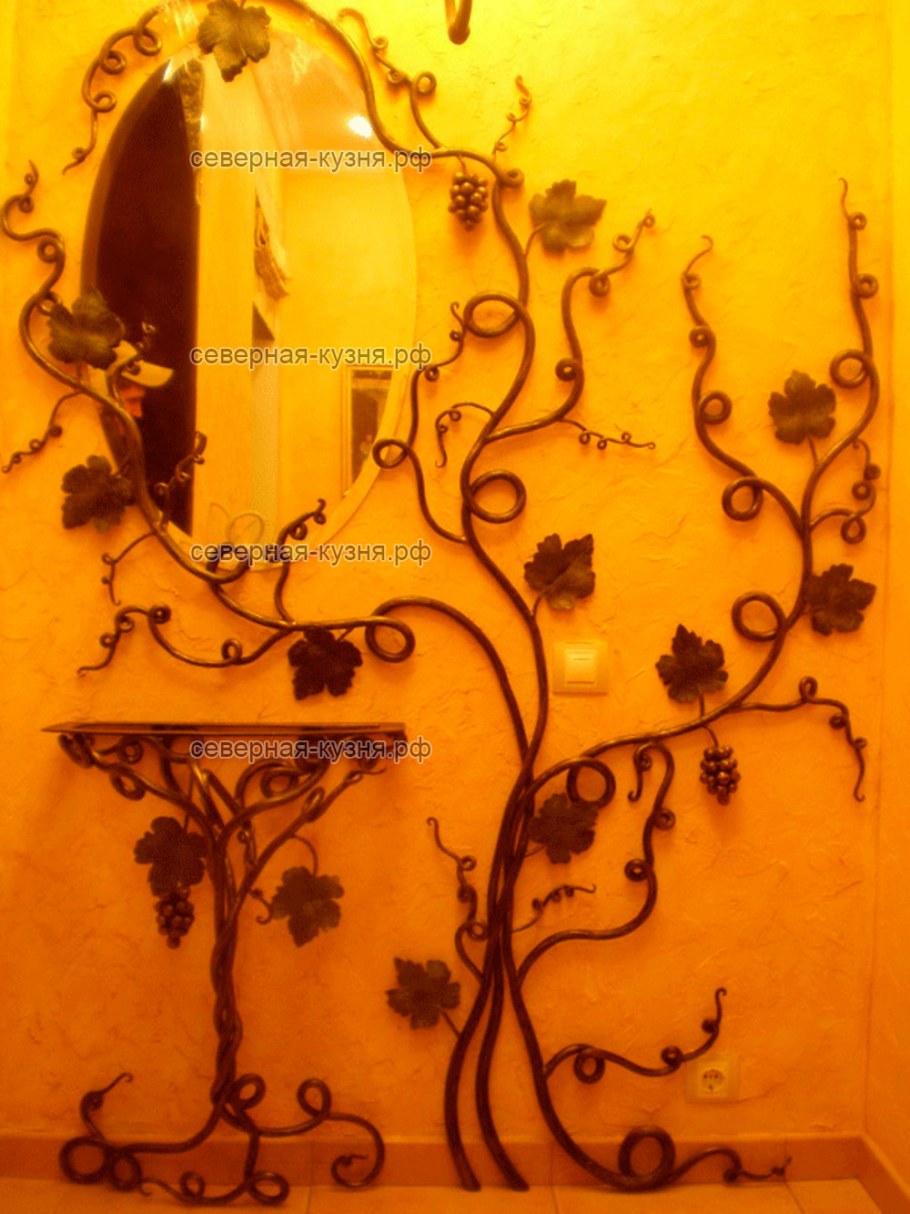 Кованые украшения на стену