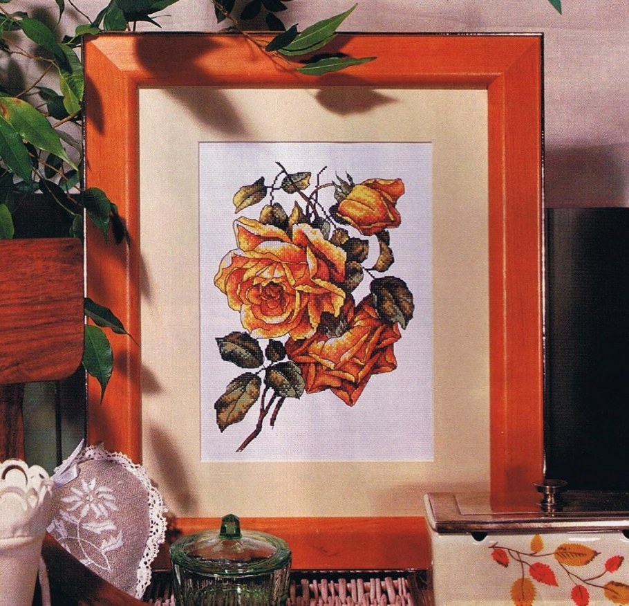 Готовые вышивки в интерьере
