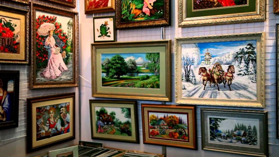 Вышитые картины в интерьере