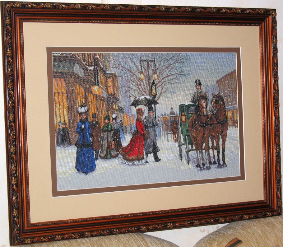 Маленькие вышивки в интерьере детской