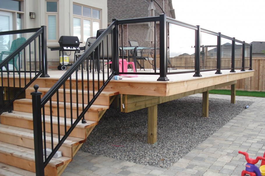 Перила на крыльцо из стекла