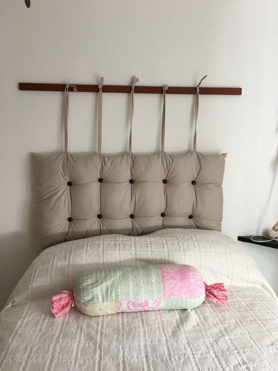 Подушки на стену