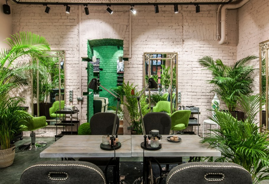 Парикмахерская в зеленом цвете