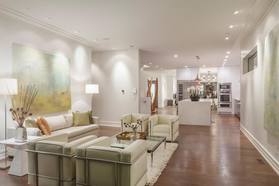 Свет в гостиной