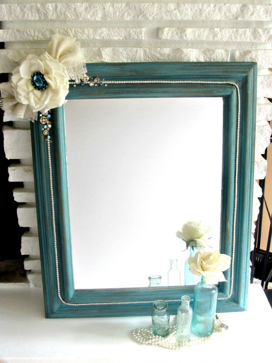 Зеркало в стиле шебби Шик