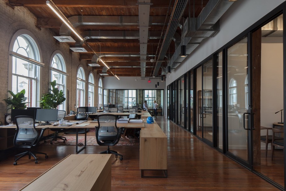 Современный офис коворкинг