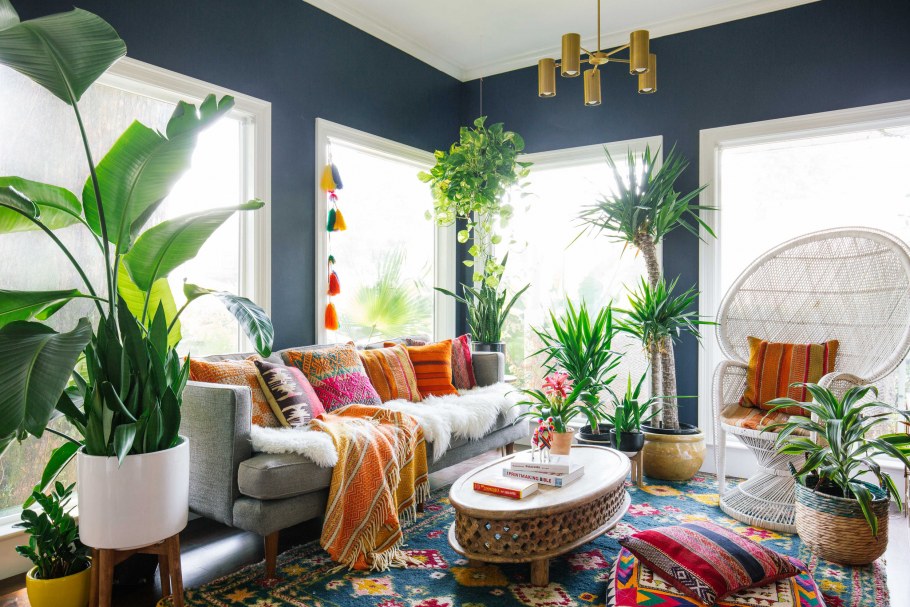 Зал в тропическом стиле