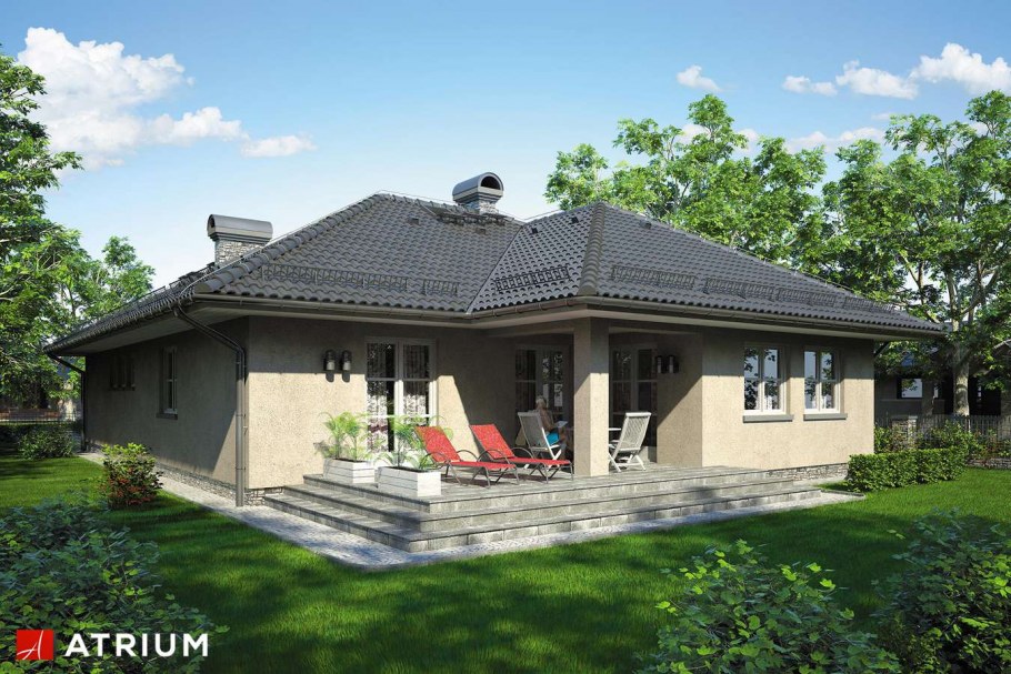 Одноэтажный дом с четырехскатной крышей и террасой