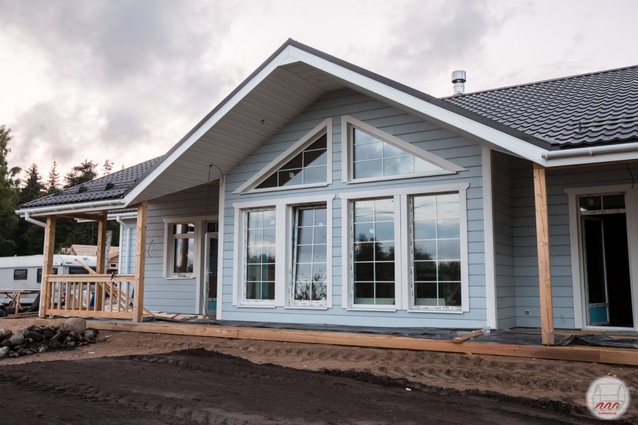 Одноэтажный дом со вторым светом