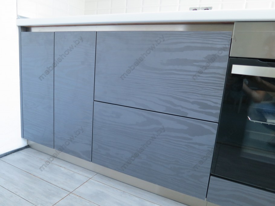 Ящики на кухне без ручек