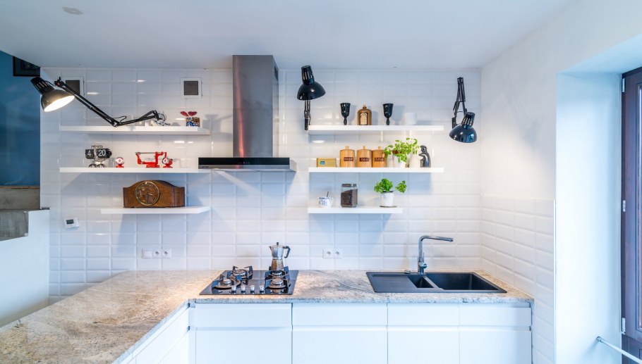 Кухонные гарнитуры без верхних шкафов