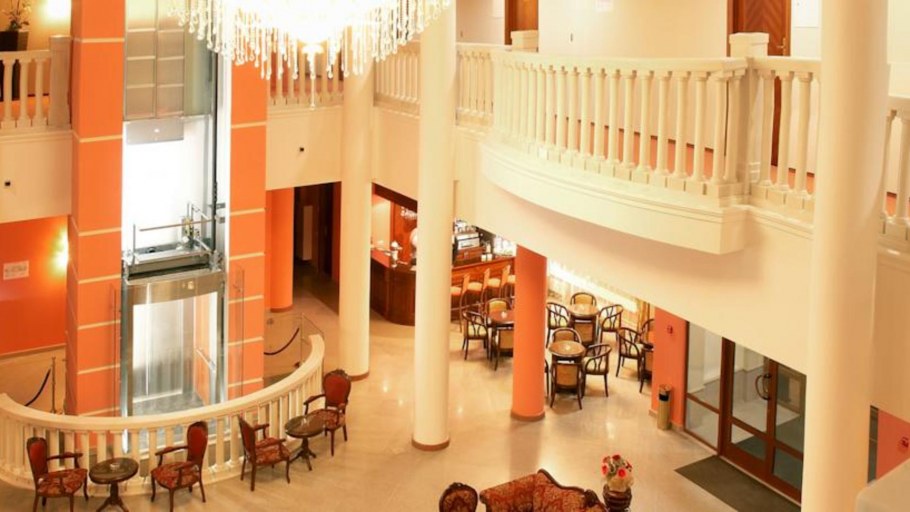 Интерактивные панели в спа- центре