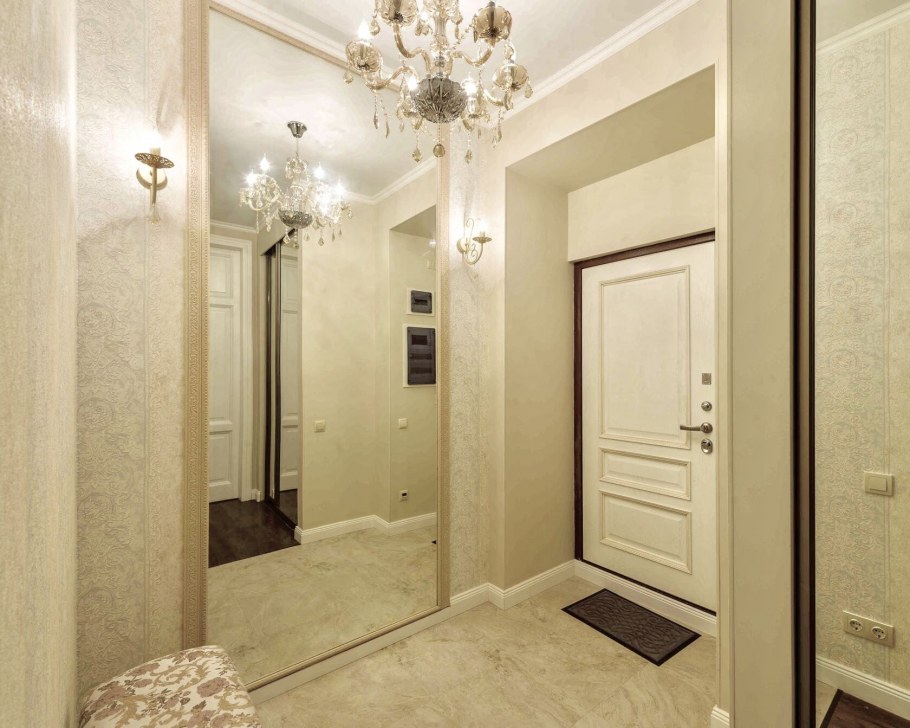 Светлая прихожая интерьер