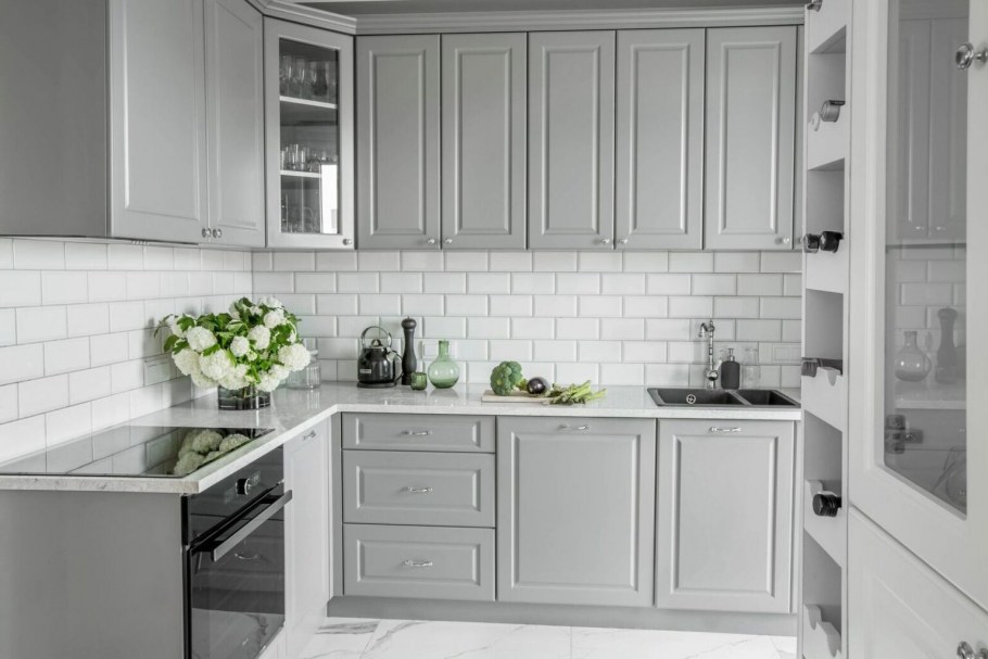 Угловая кухня в скандинавском стиле