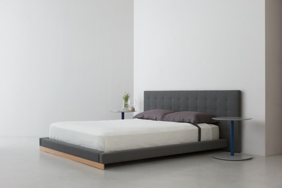 Низкая кровать без ножек