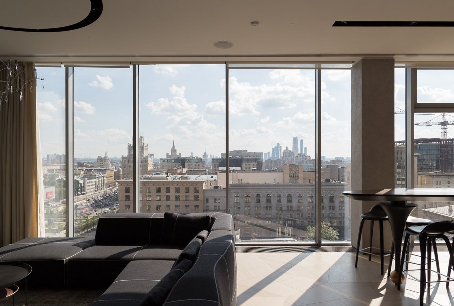 Красивая квартира с панорамными окнами