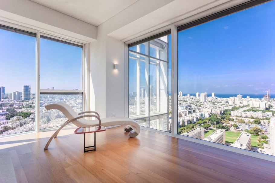 Красивый вид из окна