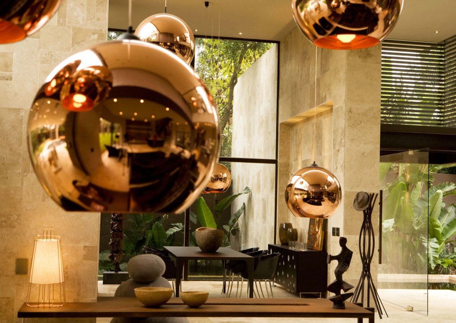 Латунный декор в кабинет