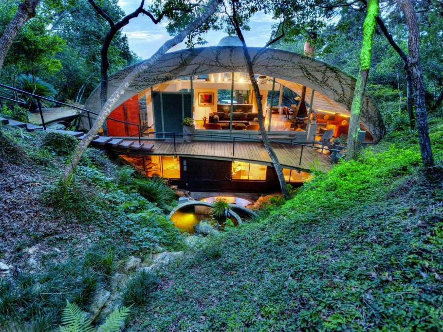 Необычный дом