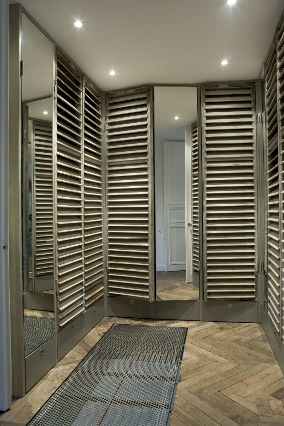 Жалюзийные двери 1205 на 500