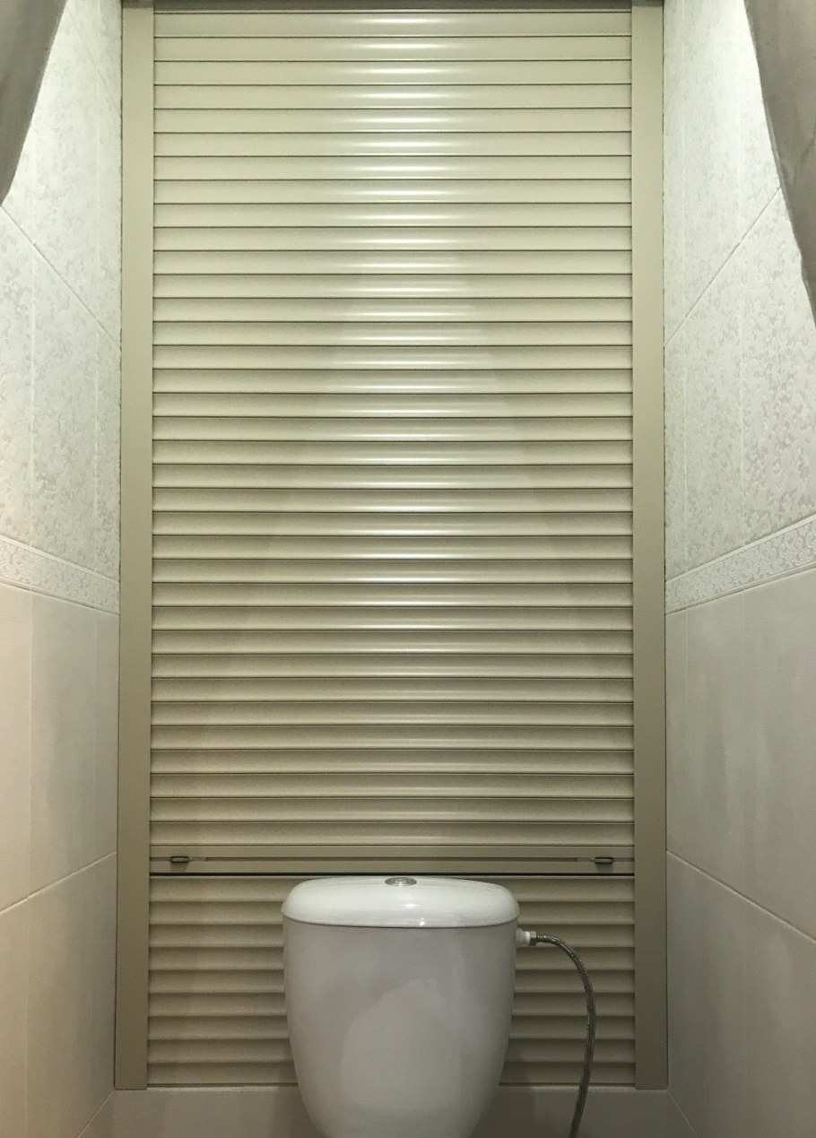 РОЛЬФ ставни для сантехнического шкафа в туалете
