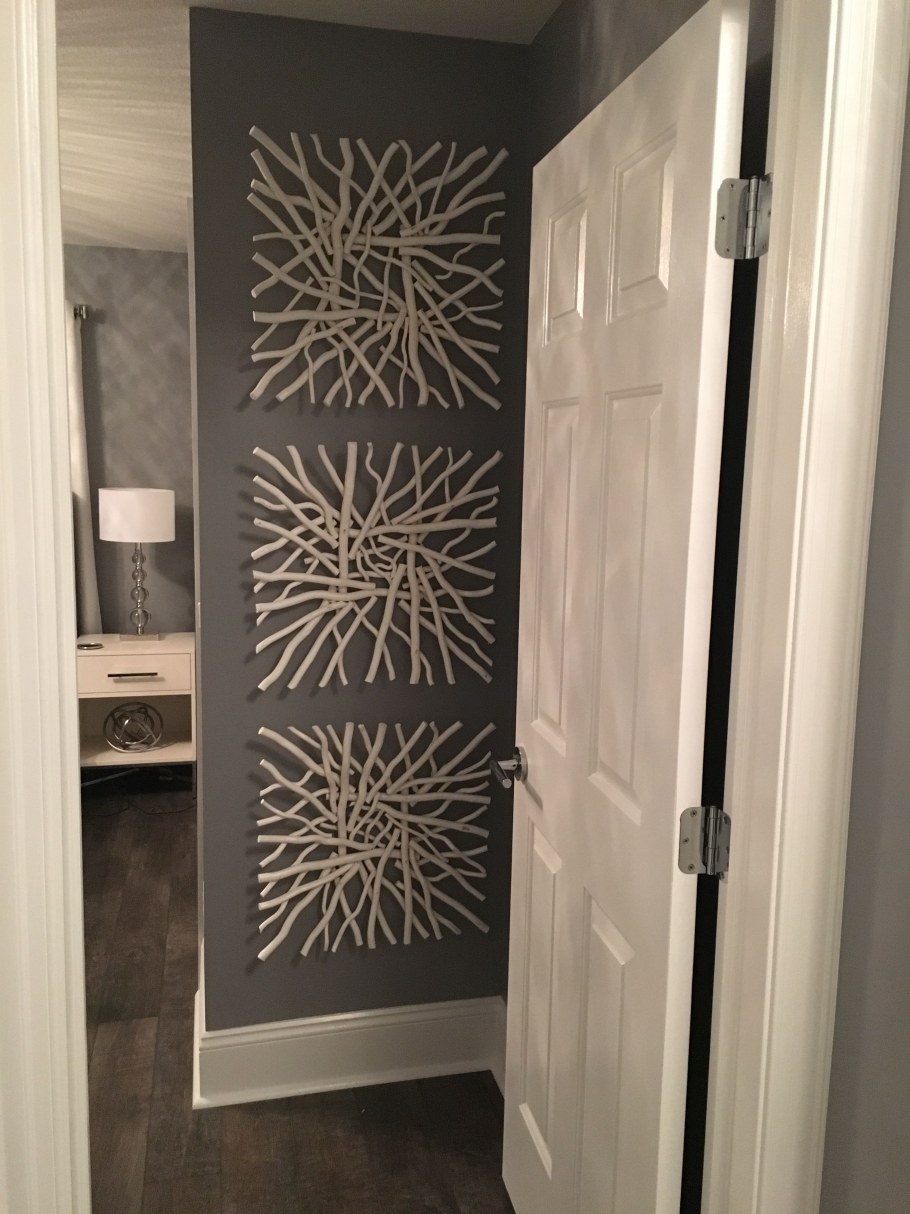 Украшения в прихожую на стену