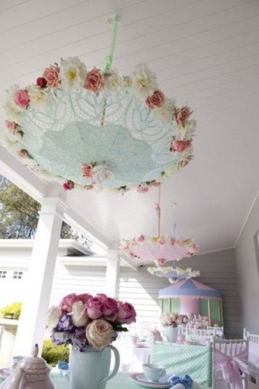 Зонтики для украшения зала