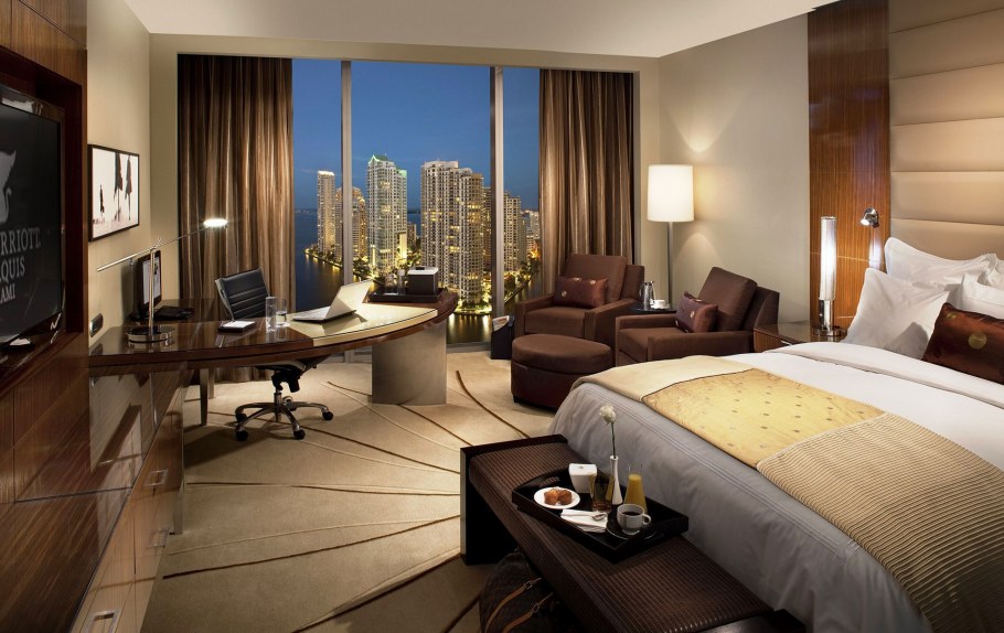 Интерьер отеля 5 звезд Марриотт Дубай