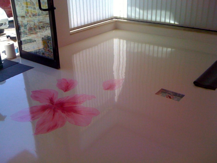 Наливной пол розовый