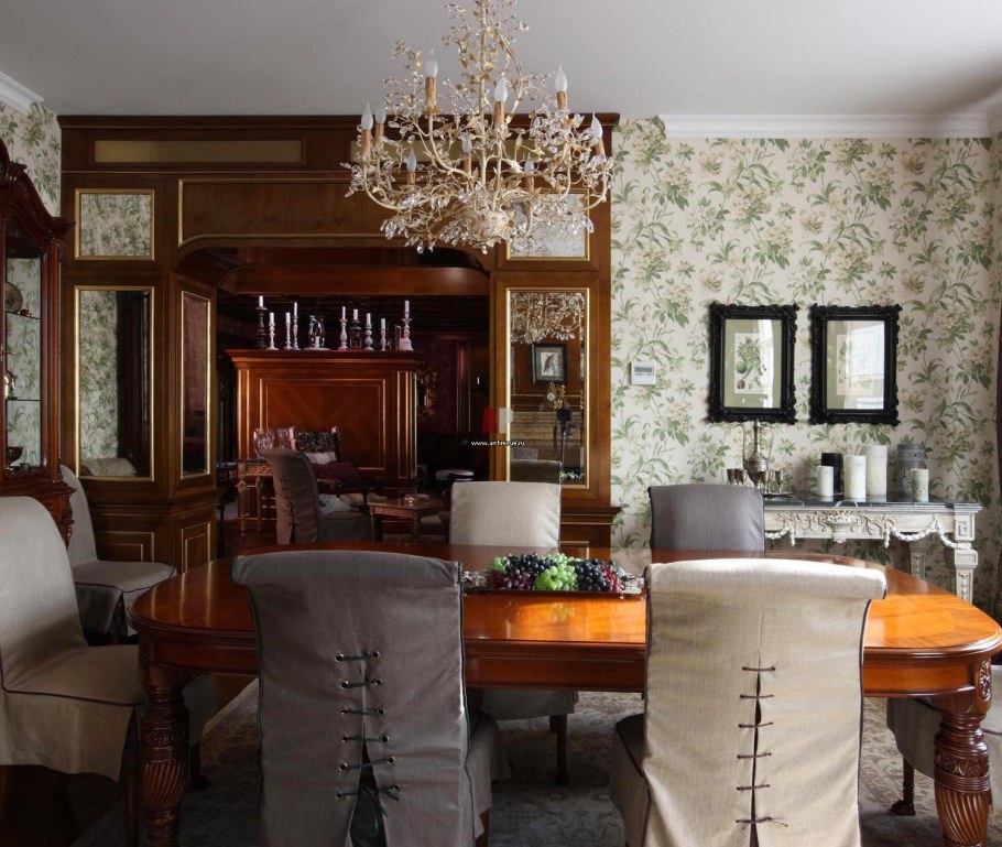 Классический английский интерьер столовой