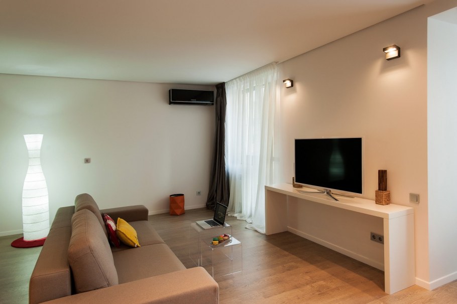 Бюджетная обстановка комнаты