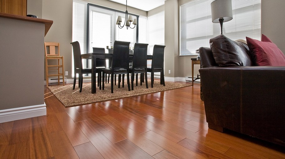 Рыжий пол в интерьере