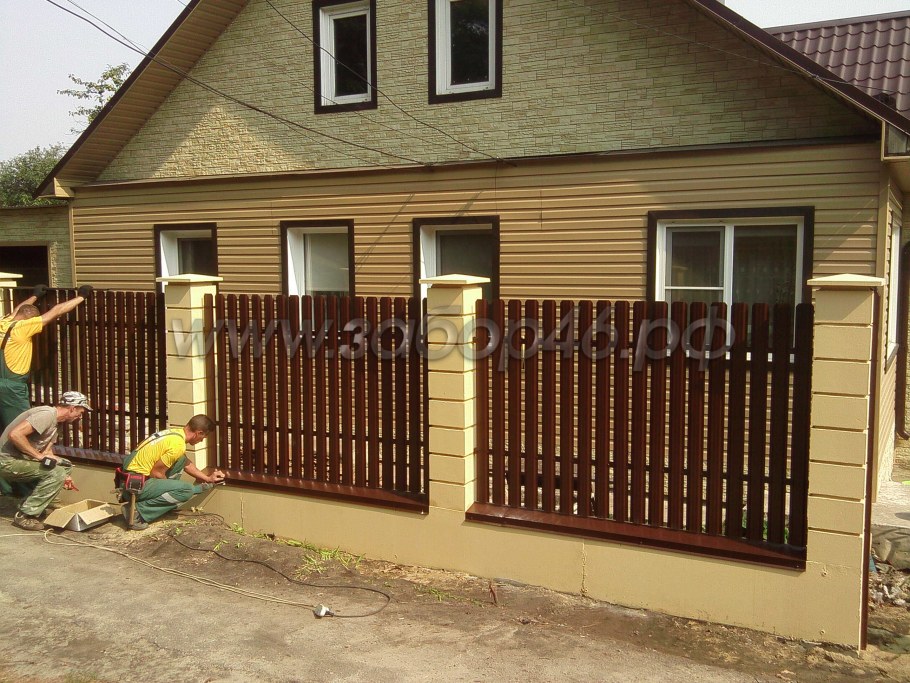 Палисадник из кирпича