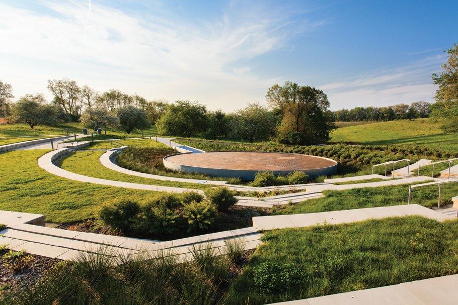 Искусственный холм геопластика