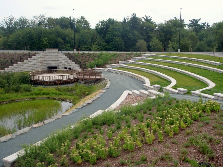 Амфитеатр в ландшафте