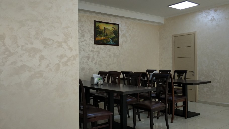 Венецианская штукатурка в столовой