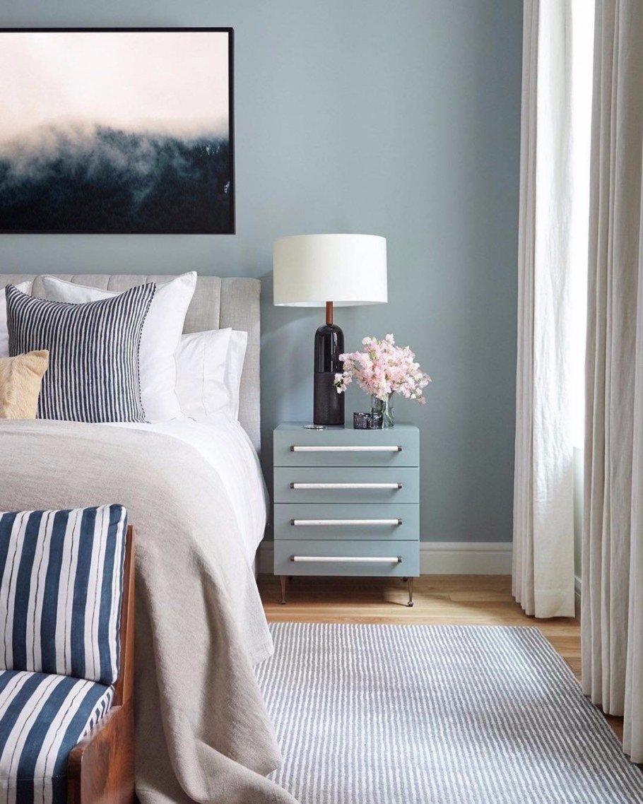 Серо голубой интерьер