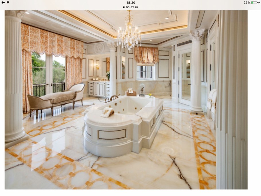 Ванная комната в королевском стиле