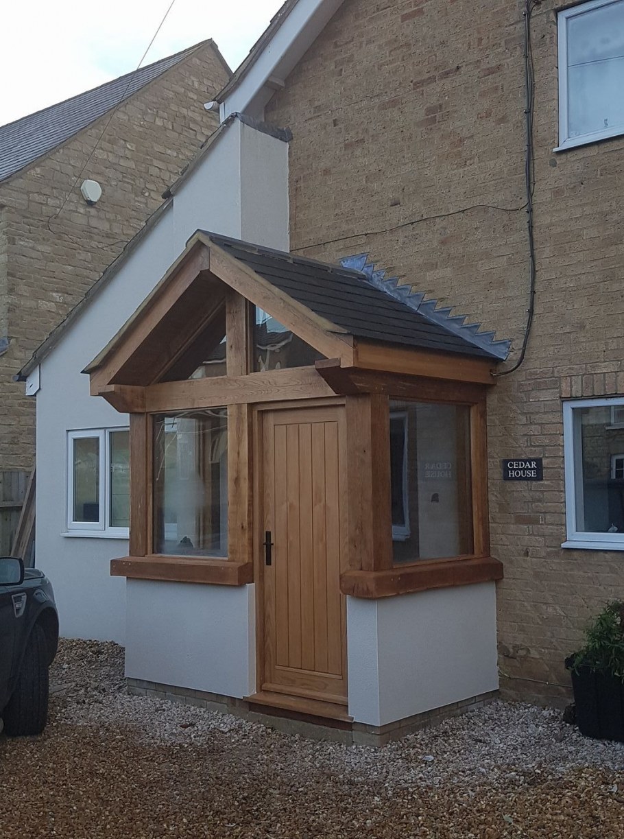 Закрытая веранда с крыльцом