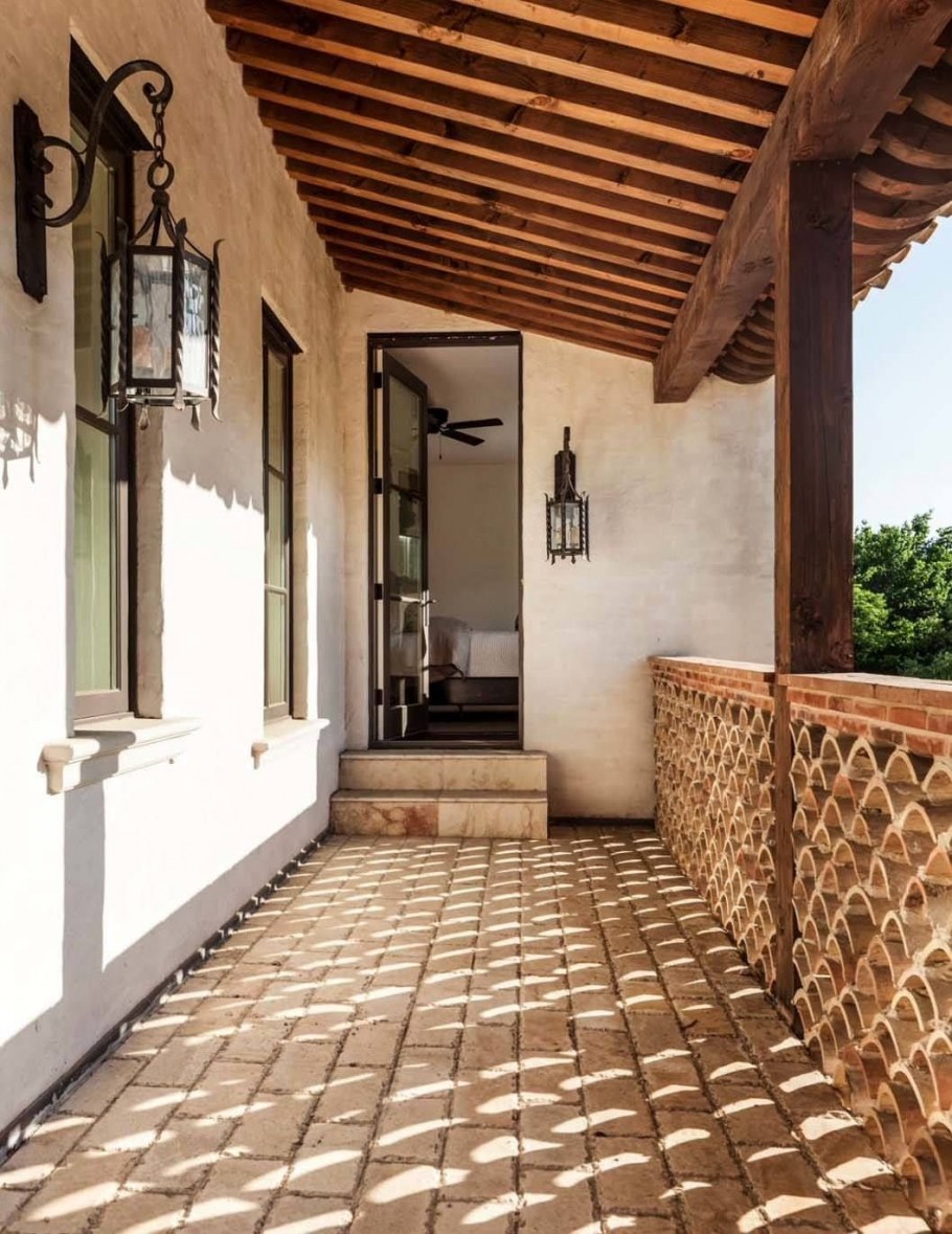 Веранда в испанском стиле