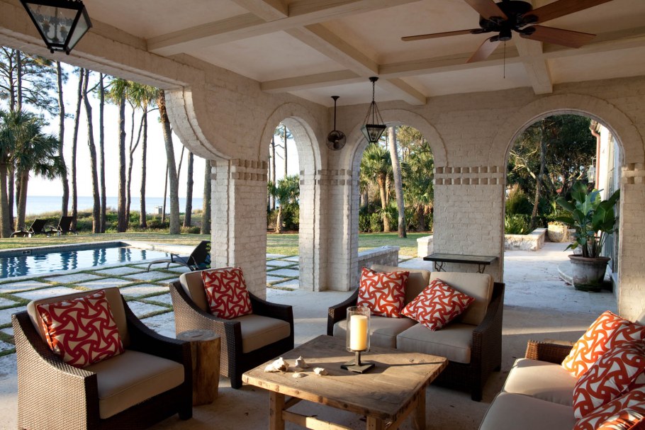 Веранда в испанском стиле