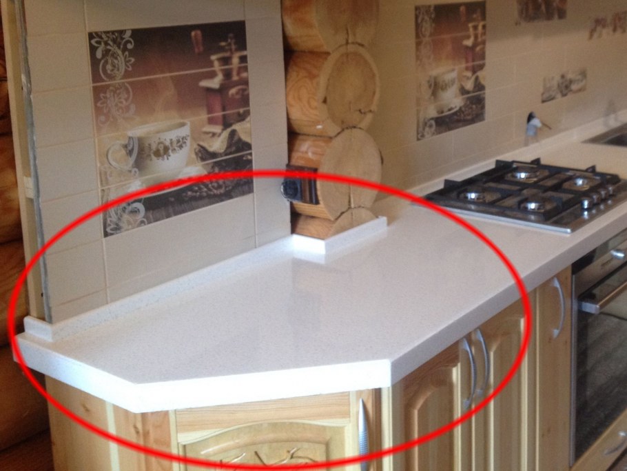 Пластиковая кухонная столешница
